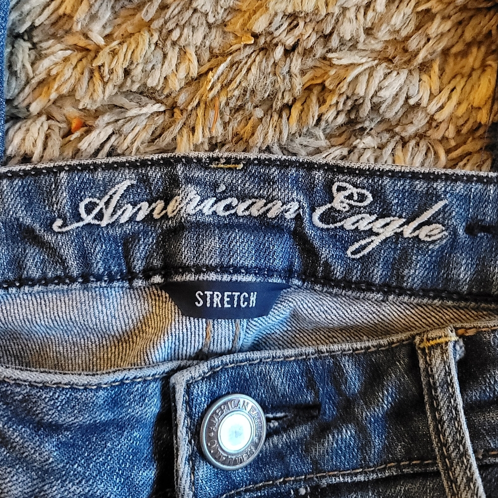 American Eagle AEO Stretch Medium Wash Skinny Jeans 2 - Picture 3 of 10